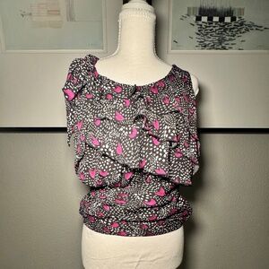 White House Black Market Ruffle Blouse – XS – Black / White / Magenta